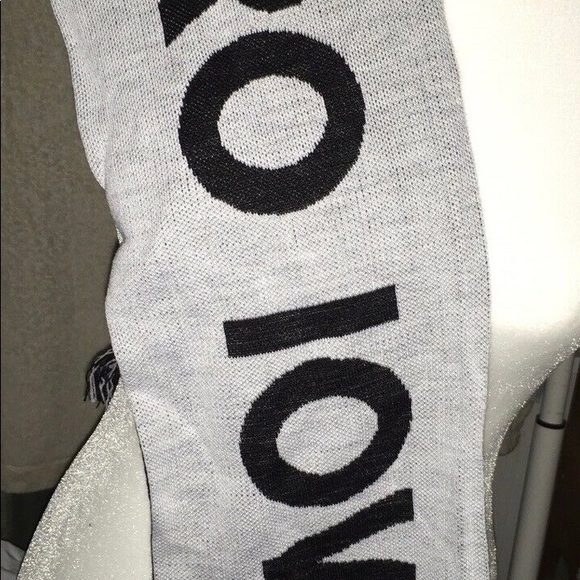 Pro Iowa Soccer Scarf Iowa’s A Keeper NEW 2-sided Black & White 60” MLS - Picture 3 of 5